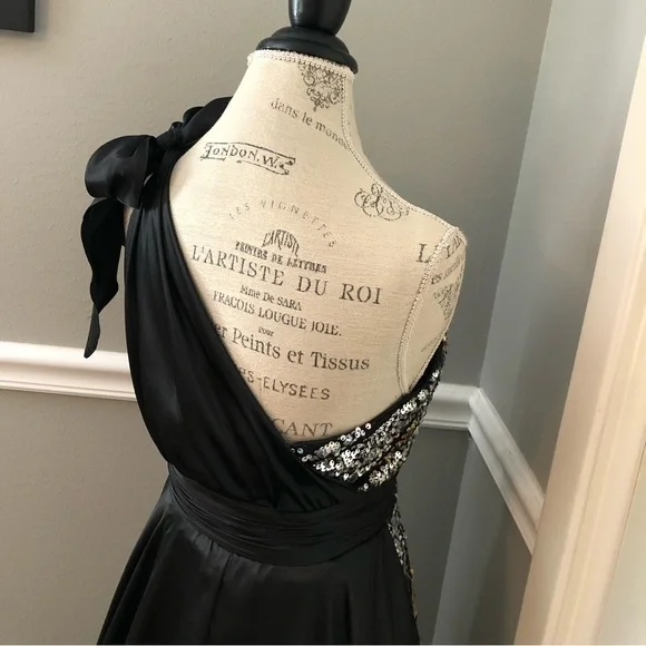 NEW COLORS SZ 4 BLACK SATIN SILVER GOLD SEQUIN ONE SHOULDER DRESS WITH TRAIN - Picture 10 of 15
